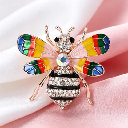 Classic Luxury Bee Crystal Brooch for Women Men Rhinesotne Enamel Pins Insect Badges Suit Coat Jewelry Gift