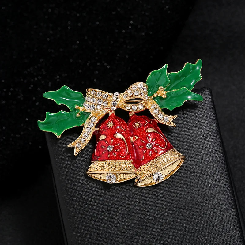 SKEDS Luxury Rhinestone Christmas Tree Snow Man Brooch For Women Men Exuqisite Fetival Enamel Badges Buckle Trendy Jewelry Pin