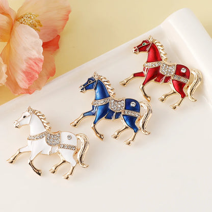 2026 New Women's Luxury Dress Horse Brooch Horse Year Mascot UK Travel Souvenir Gift