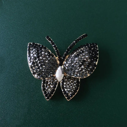 Women  Classic Vintage Luxury Crystal Butterfly Brooches Pins Exquistie Fashion Shiny Rhinestone Insect Series Accessories