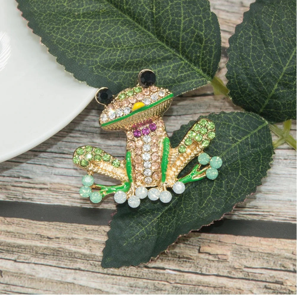 Baroque Luxury Frog Collection: Brooches and Pins for Men and Women, Jewelry, Fashion Accessories, and Party Gifts