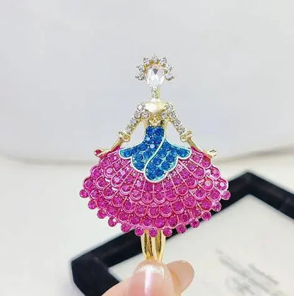Fashionable and cute angel brooch with full diamond alloy clip