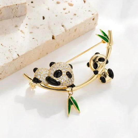 Cute Two Panda Brooch Rhinestone Animal Bamboo Corsage Luxury Gold Color Pin Fashion Jewelry Accessories Gift