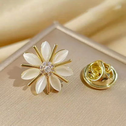 Cute Mini Brooch Pins Colorful Crystal Fruit Bowknot Flower Neckline Lapel Pin for Women Girls Buckle Jewelry Gifts