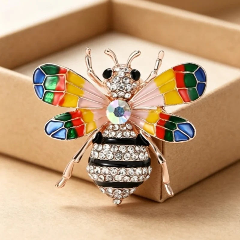 Classic Luxury Bee Crystal Brooch for Women Men Rhinesotne Enamel Pins Insect Badges Suit Coat Jewelry Gift