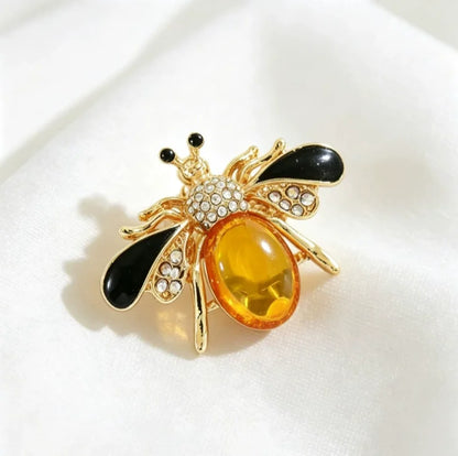 Fashion Bee Brooch For Women Insect Lapel Pin Corsage Clothing Accessories Dating Party Festival Accessories Gift Badge