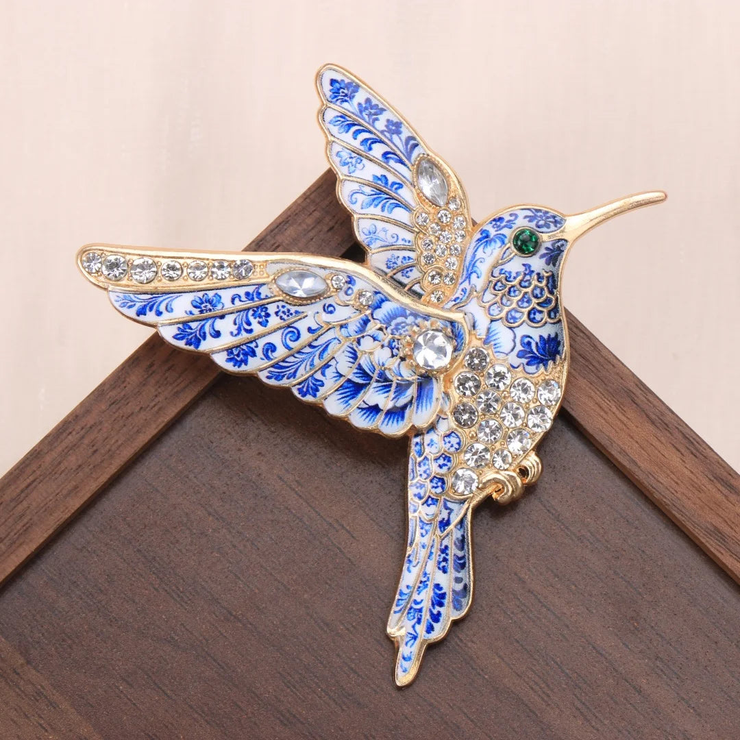 Chinese-style Blue-and-White Porcelain Pattern Brooches for Men and Women, Featuring Insect, Animal, Plant, and Floral Designs
