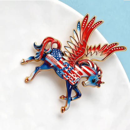 Wuli&baby America 250 Flying Horse Brooches Beautiful USA Flag Design Animal Party Office Brooch Pins Gifts