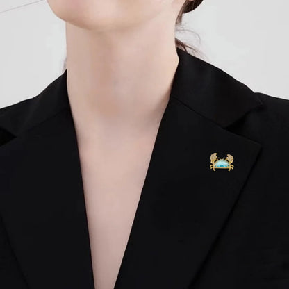 Lovely Designed Multicolor Zircon Crab Brooches For Women Fashion Casual Crystal Animal Pins Party Clothes Jewelry Unisex Gift