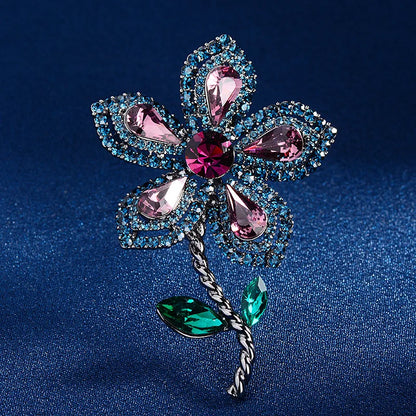 SKEDS Chic Luxurious Elegant Vintage Crystal Flower Brooch Exquisite High-end Women's Jewelry Suitable for Dresses and Jackets