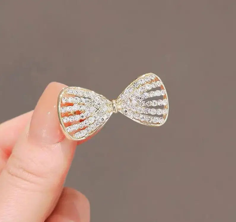 Cute Mini Brooch Pins Colorful Crystal Fruit Bowknot Flower Neckline Lapel Pin for Women Girls Buckle Jewelry Gifts