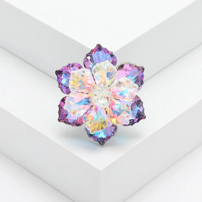 Luxury Sparkling Crystal Flower Brooches for Women Unisex Plant Pins Event Party Backpack Gifts Decoration Clothes Accessories