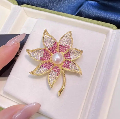 Temperament Maple Leaves Pearl Brooches For Women Exquisite Full of Rhinestone Corsage Versatile Pins Clothing Accessories Gifts
