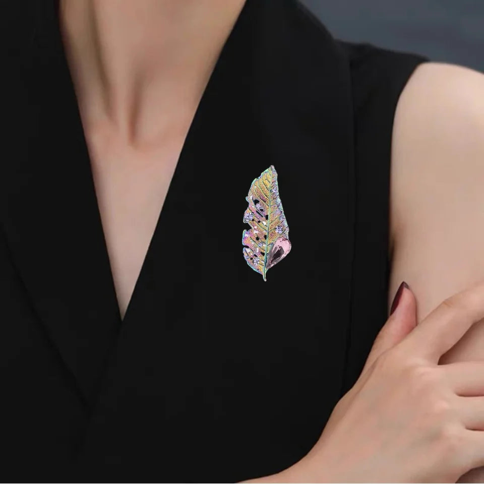 Exquisite Dazzle Crystal Leaves Brooches Badges For Women Men Fashion Elegant High-end Accessories Pin