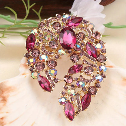 Baroque Luxury Beautiful Openwork Floral Design Brooch for Men and Women, Jewelry Accessories, Wedding Holiday Party Gift