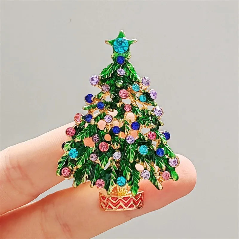 Baroque Luxury Christmas Tree Design Brooches and Pins for Men and Women, Jewelry, Fashion Accessories, and Party Gifts
