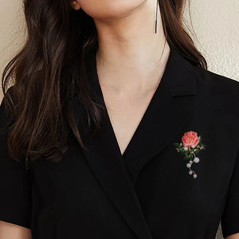 Elegant Pink Peony Brooch For Women Luxury Zircon Flower Leaf Imitation Pearl Corsage Sweet Lady Coat Sweater Clothing Jewelry