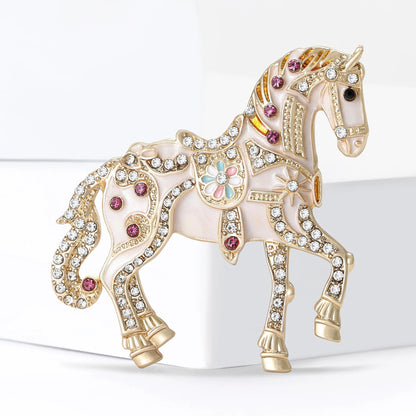 Retro Horse Brooch for Men Women Fashion Horse Animal Brooches Pins Jewelry Trendy Accessories Birthday Gift 2025