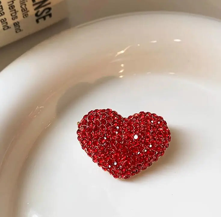 Bling Red Full of Rhinestone Heart Shape Brooch for Women Lovers Lapel Love Pins Christmas Love Pins Valentine Gifts