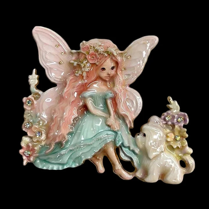 Baroque Luxury Beautiful Wings Little Girl Puppy Fairy Design Men's and Women's Brooch Pin, Jewelry Accessories for Clothing