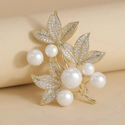 Shining Red Heart Brooches For Women Unisex Rhinestone Love Party Office Brooch Pins Gifts