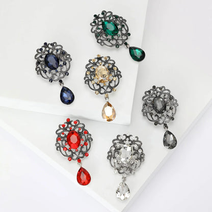 Rhinestone Flower Brooch for Women Unisex Trendy Crystal Glass Pendant Pins Event Funny Luxury Gifts New Year Friends Decoration