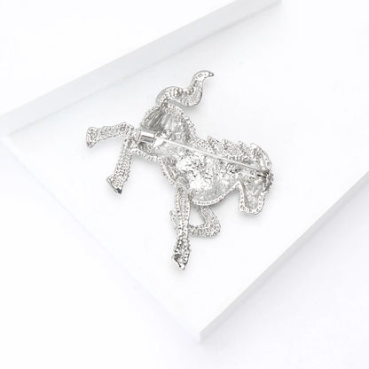 Beaut&Berry Classic Rhinestone Horse Brooches for Women Zodiac Animal Lapel Pins Casual Party Accessories New Year Gifts Friends
