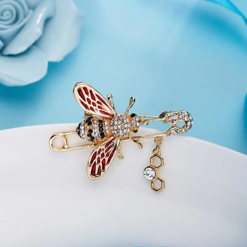SKEDS Luxury Exaggerated Vintage Women Girls Crystal Bee Brooch Pin Fashion Elegant Lady Exquisite Insect Rhinestone Badges