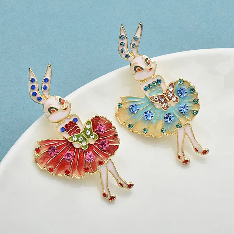 Wuli&baby Lovely Bunny Rabbit Brooches For Women Lady 2-color Enamel Wear Dress Rare Girl Party Casual Brooch Pins Gifts