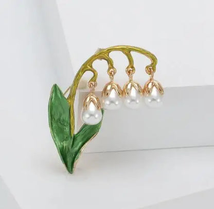Resin Tulip Brooch for Women Unisex Rhinestone Flower Pin Pearl Plant Lapel Pin Banquet Party Backpack Gifts Jewelry Accessories
