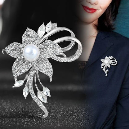 Fashion Rhinestone Rose Flower Brooches For Women Elegant Crystal Plant Lapel Pin Summer Wedding Party Gifts