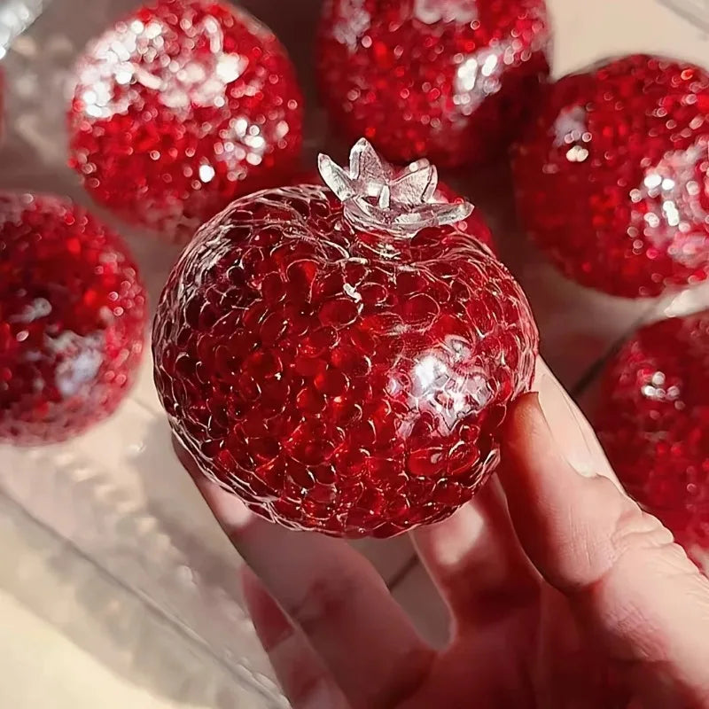 1PC Pomegranate-Shaped Stress Relief Ball Creative Malleable Durable Acrylic Squeeze Toy Fun Novelty Holiday Party Gifts