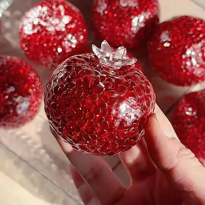 1PC Pomegranate-Shaped Stress Relief Ball Creative Malleable Durable Acrylic Squeeze Toy Fun Novelty Holiday Party Gifts