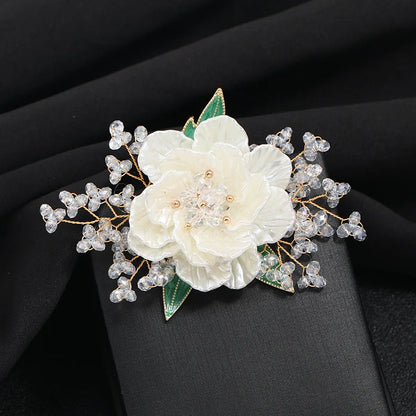 SKEDS 2022 Exquisite Luxury Women Rhinestone Flower Brooch Badges Pearl Crystal Plant Brooches High Quality Retro Pin For Lady