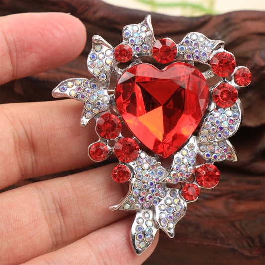 Baroque Luxury Beautiful Openwork Heart Design Brooch for Men and Women, Jewelry Accessories, Wedding Holiday Party Couple Gift