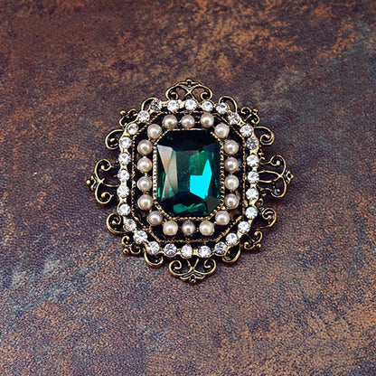 High-end Exquisite Colorful Hollow Leaf Brooch Coat Cardigan Suit Pin Brooch Female Elegant Atmosphere Clothing Accessories