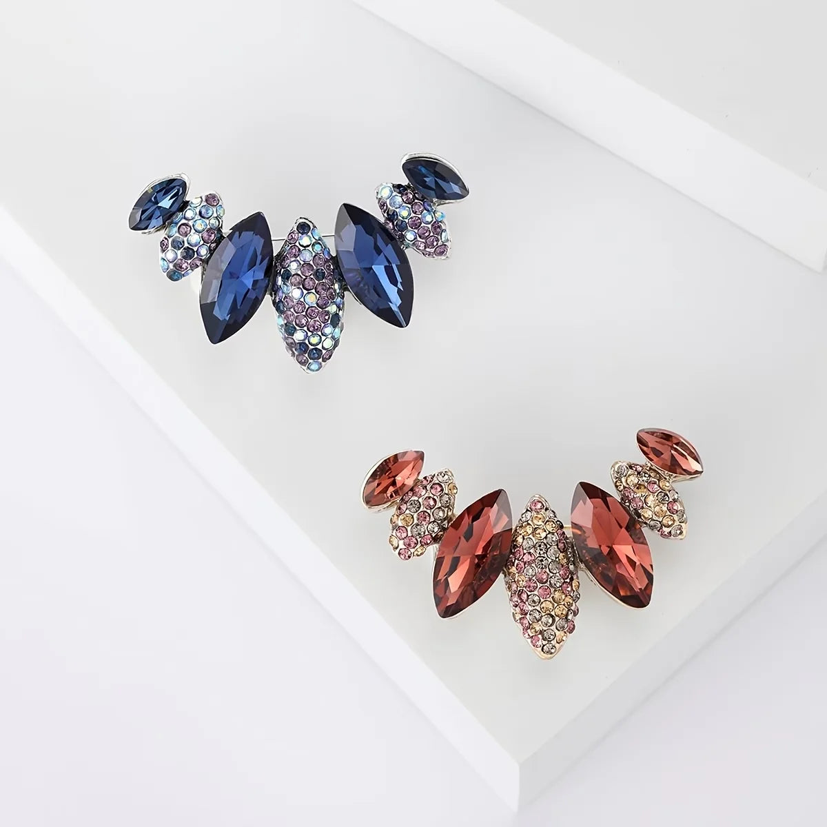 1‑Pc Leaf‑Shaped Lapel Pin, Decorative Leaf Brooch, Elegant Outfit Ornament for Dresses, Coats and Shawls, Ideal for Wedding