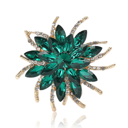 Beaut&Berry Luxury Crystal Glass Flower Brooches for Women Rhinestone Pins Friends Party Gifts Banquet Jewellery Accessories