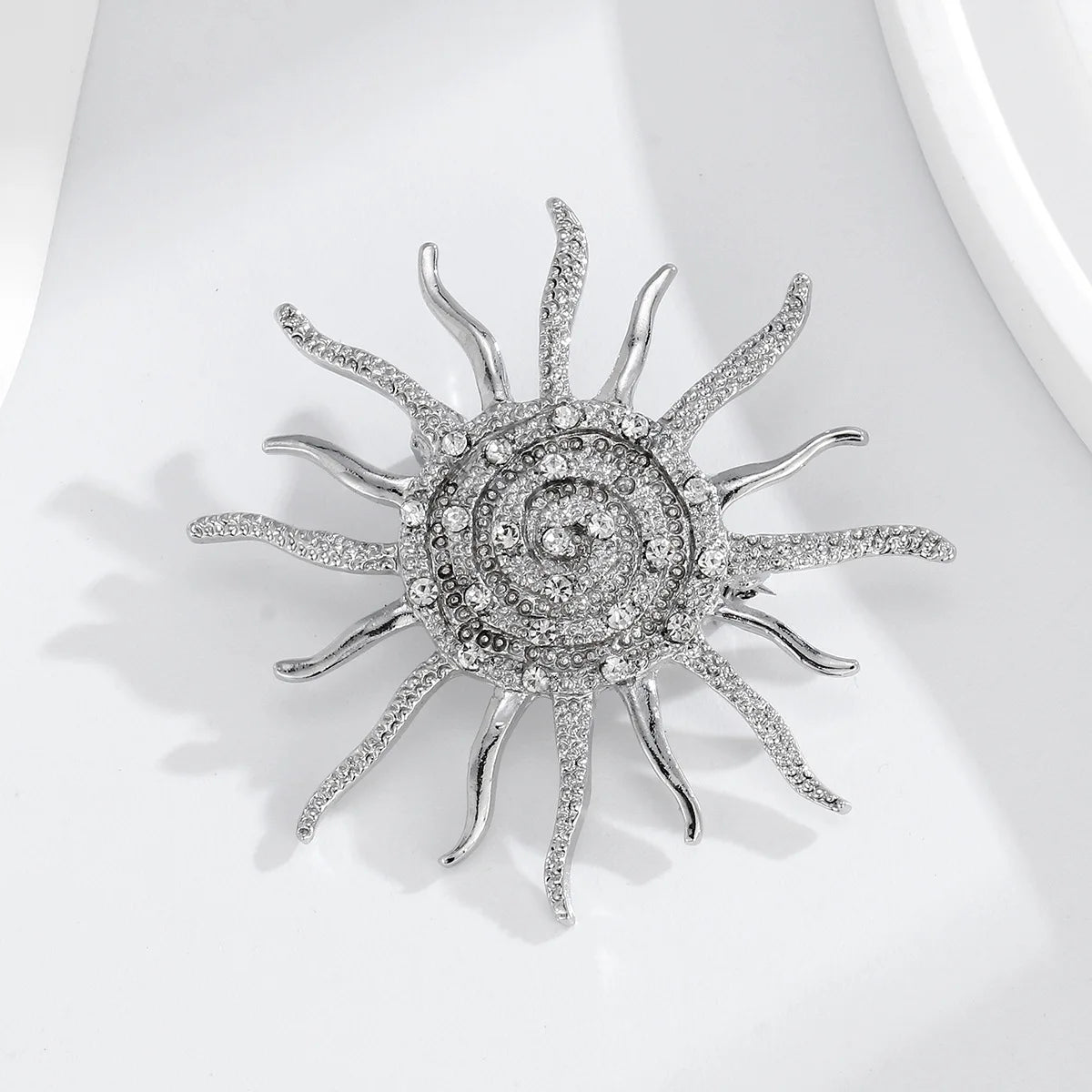 Sun Flower Brooch Pins Crystal Snail Metal Badge 2 Colors Jewelry Accessory For Suit and Dress