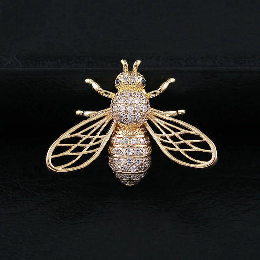Trendy Animal Crystal Bee Brooch Metal Zircon Lapel Pins Men's Suit Shirt Small Collar Pin Corsage Jewelry for Women Accessories