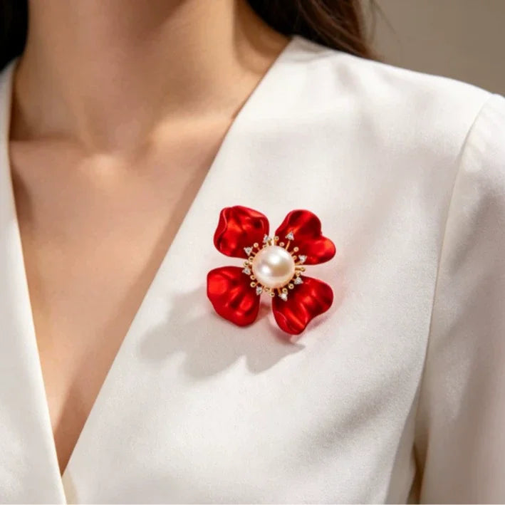 Exquisite Red Soft-paint Flower Brooch for Women Men Plant Enamel Pins Party Office Jewelry Gifts