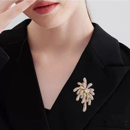 Luxury Firework Shape Full Rhinestone Brooch For Women Shiny Cubic Zirconia Starburst Pin Elegant Suit Coat Dress Accessory Gift