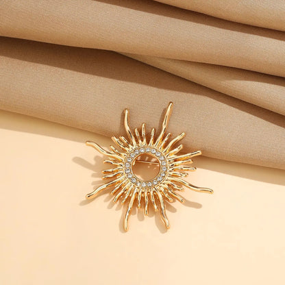 Hollow Sun-shaped Brooch Universal Alloy Badge for Men and Women Trendy Versatile Clothes Backpack Scarf Accessories Brooch