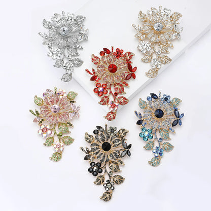 Beaut&Berry Luxury Crystal Glass Flower Brooches for Women Rhinestone Pins Friends Party Gifts Banquet Jewellery Accessories