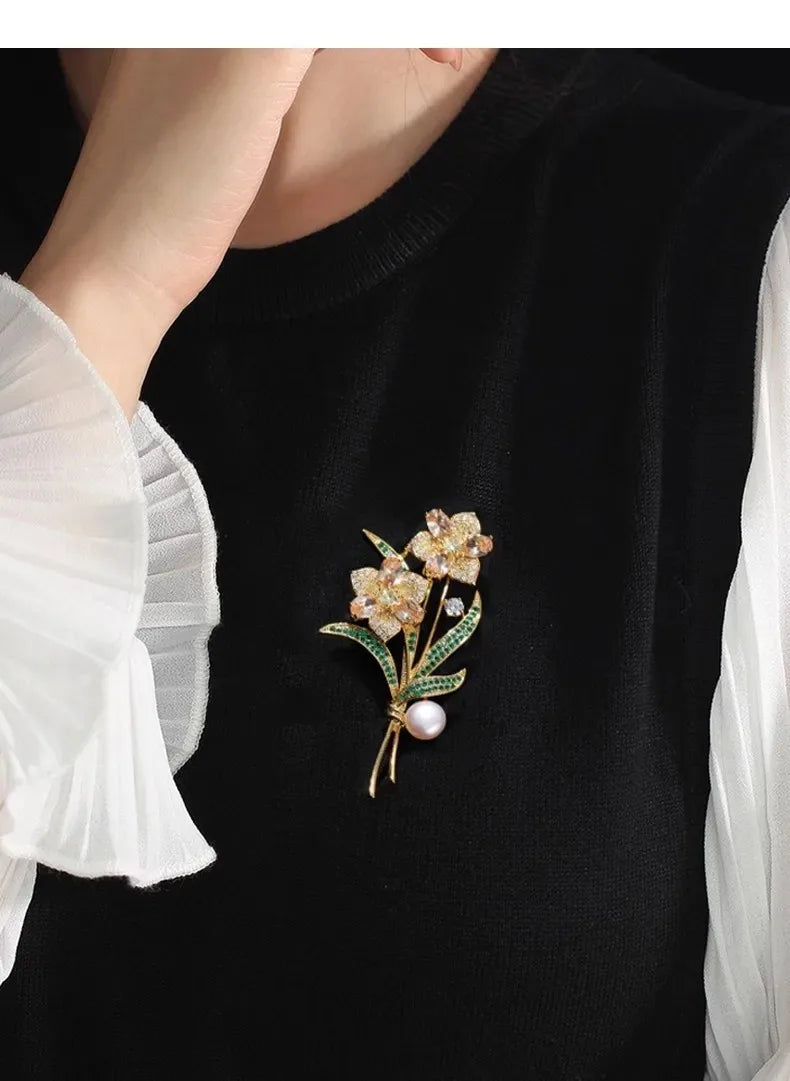 Luxury Orchid Narcissus Brooches for Women Vintage Crystal Flower Bouquet Pin Elegant Wedding Jewelry Gifts