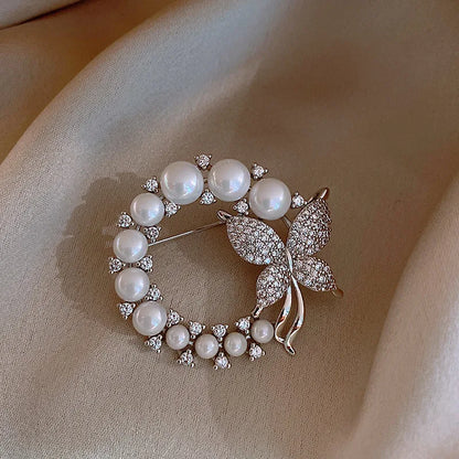 SKEDS High-end Women  Exquisite Crystal Flower Badges Pin Fashion Creative Luxury Rhinestone Shining Brooch Corsages