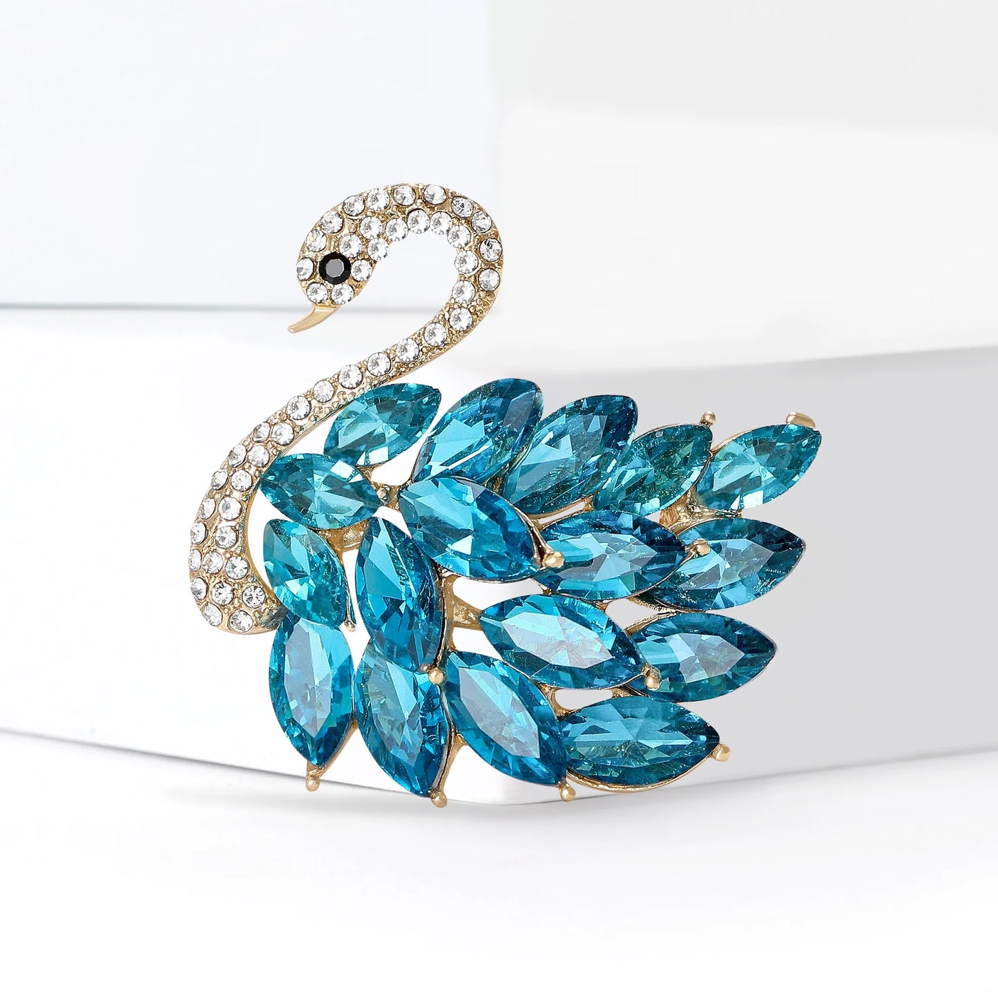 Classic Rhinestones Swans Brooches for Women Unisex Creativity Animals Pins Banquets Party Backpack Gifts Jewelry Accessories
