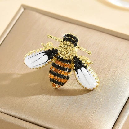 1 PC Little Bee Brooches for Women Men Delicate Crystal Insect Series Enamel Pins Jewelry Gifts 2026 Trend