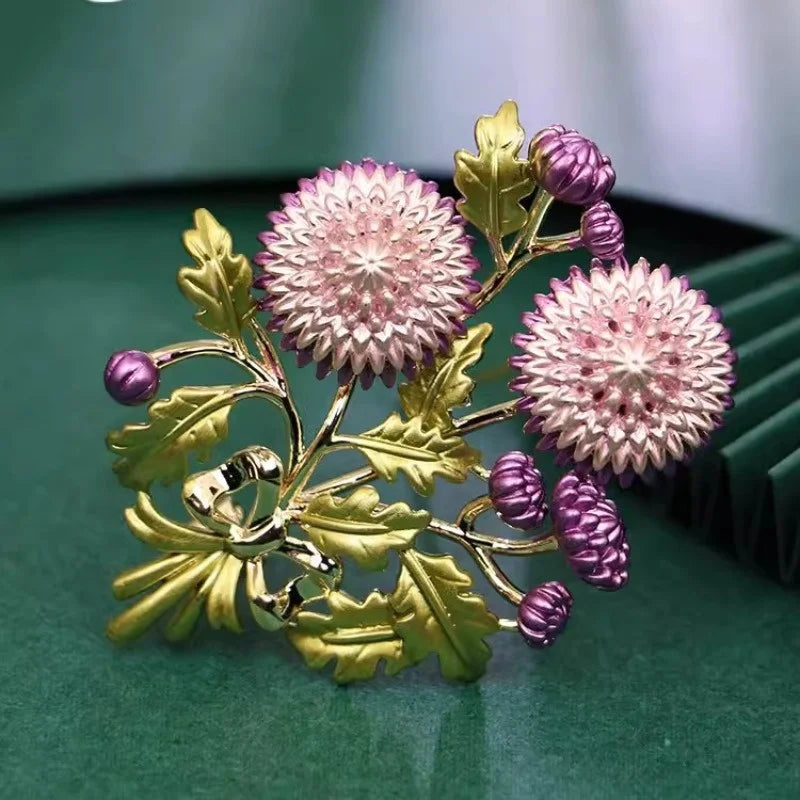 Vintage High-end Women Men Enamel Dandelion Brooch Classic Exquisite Elegant Plant Lady Pin Badges