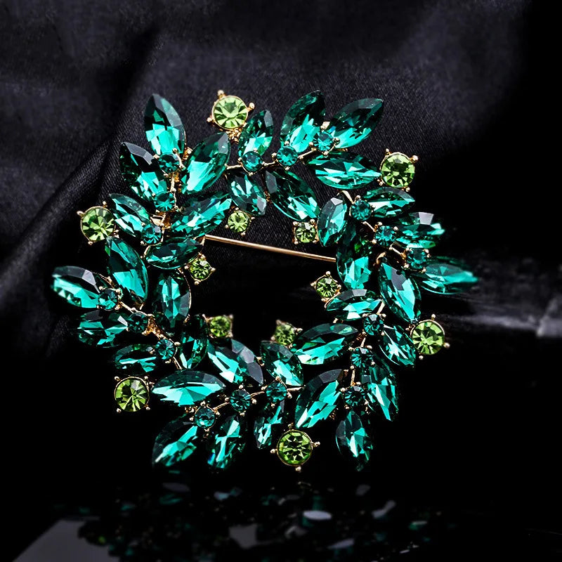 SKEDS High-end Women  Exquisite Crystal Flower Badges Pin Fashion Creative Luxury Rhinestone Shining Brooch Corsages